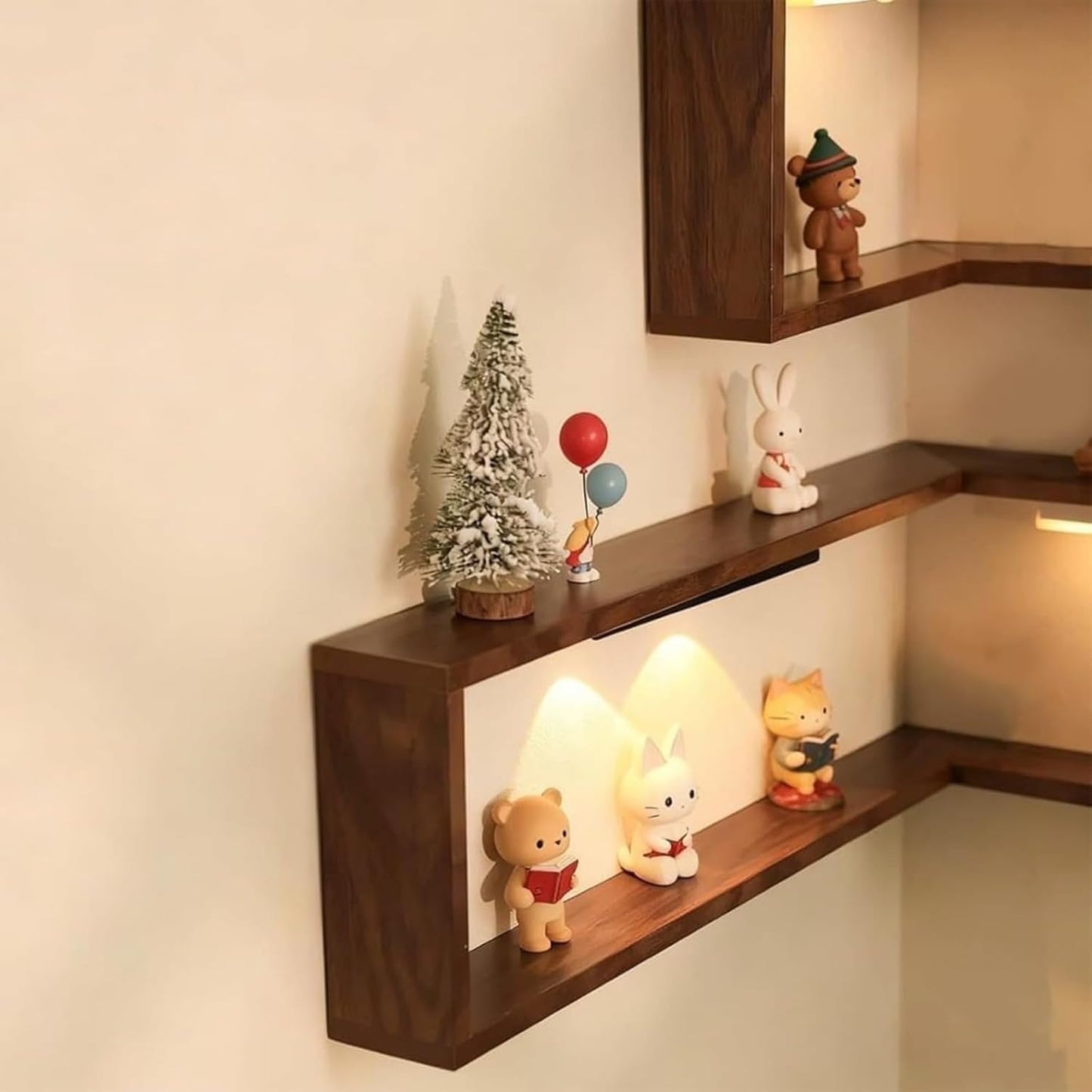 Corner Shelf with built-in LED lights | Set of 3